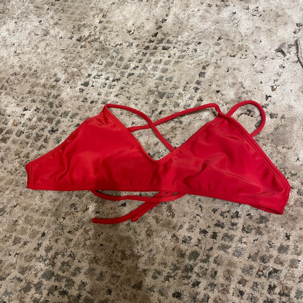 Bikini - Picture 3 of 5